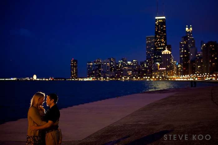 heather-steve-night-chicago-skyline-engagement