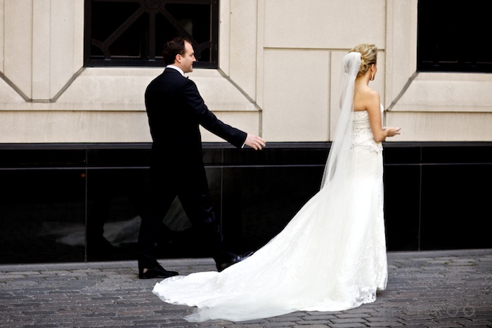 waldorf-astoria-courtyard-wedding