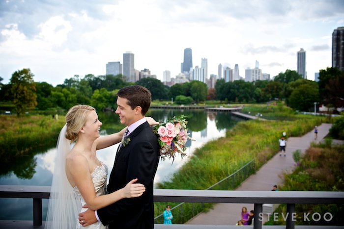 chicago-skyline-wedding-photo