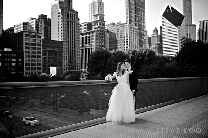millennium-park-bridge-wedding-photo