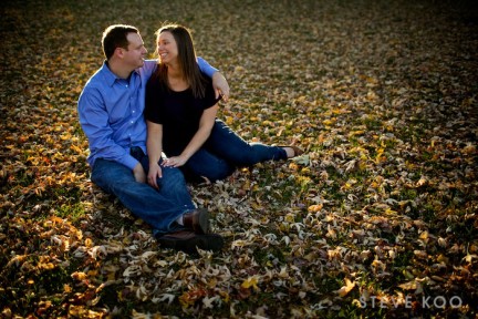 fall-engagement-photos