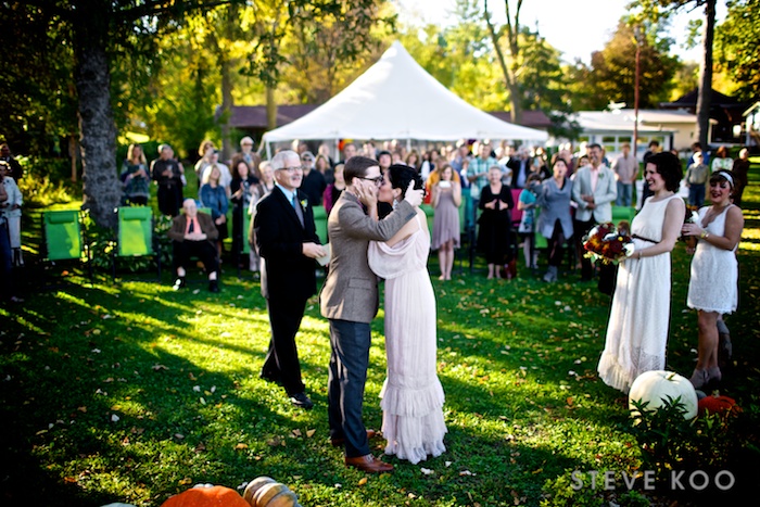 rustic-outdoor-wedding-ceremony