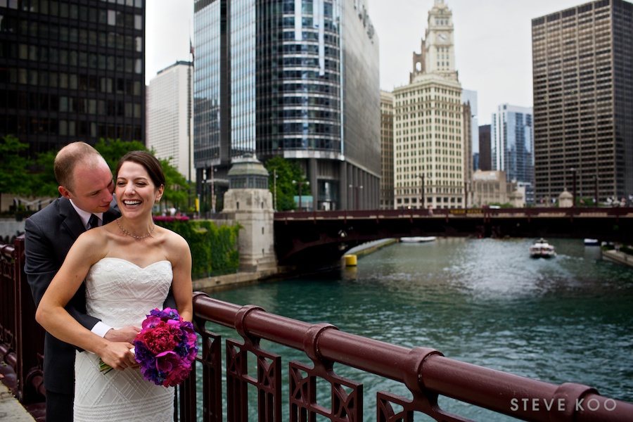 chicago-bridge-wedding-photo