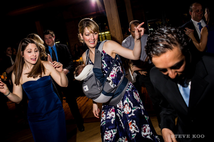 dancing-with-baby-carrier-ergo