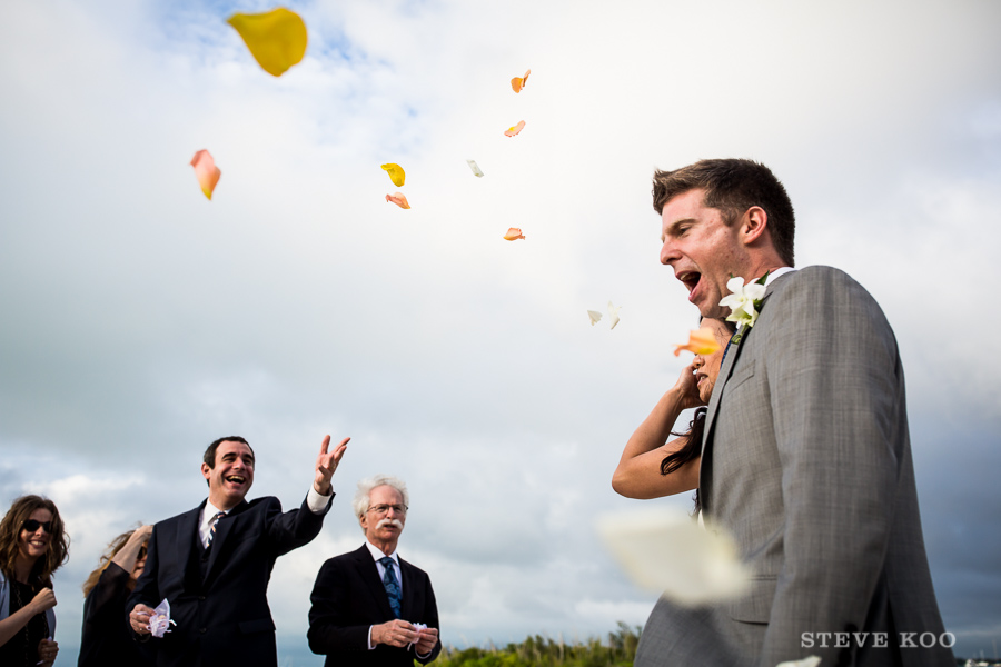 throwing-flower-petals-wedding