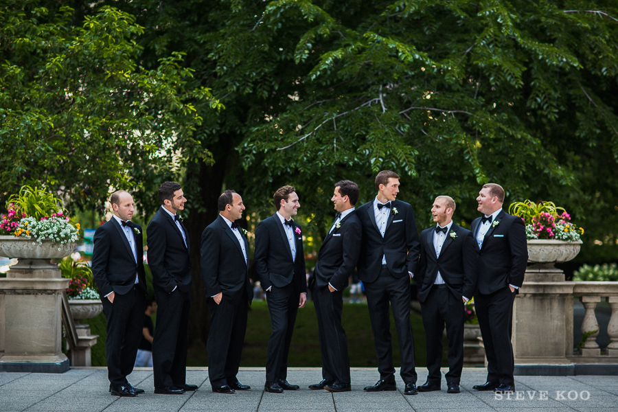 groomsmen-black-tuxedos