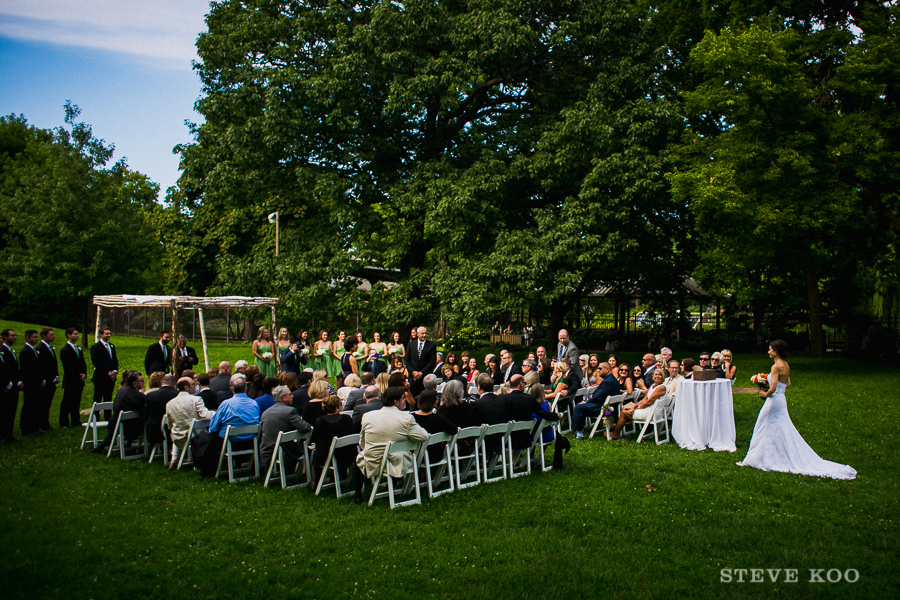 cafe-brauer-outdoor-ceremony