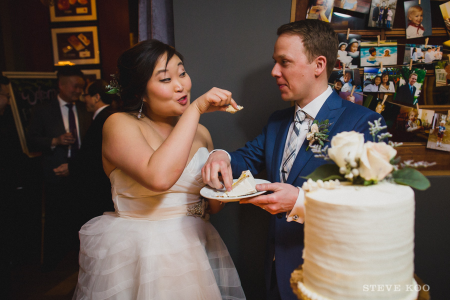 two-chicago-restaurant-wedding