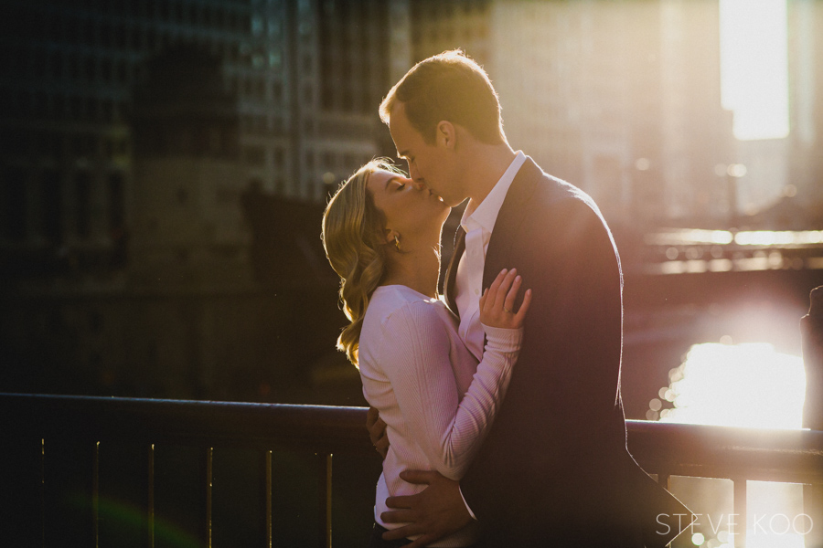 downtown-chicago-engagement-photos-13