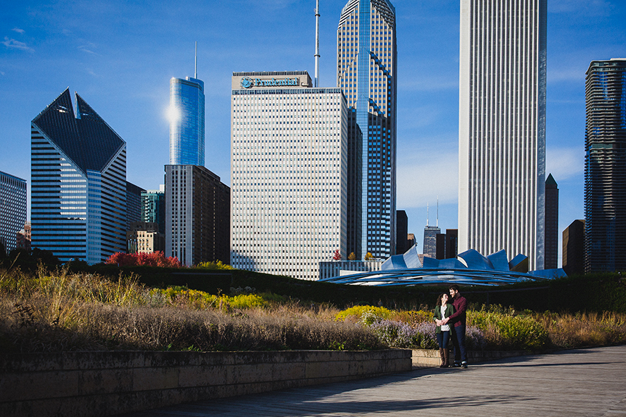 downtown-chicago-fall-engagement-photos-03