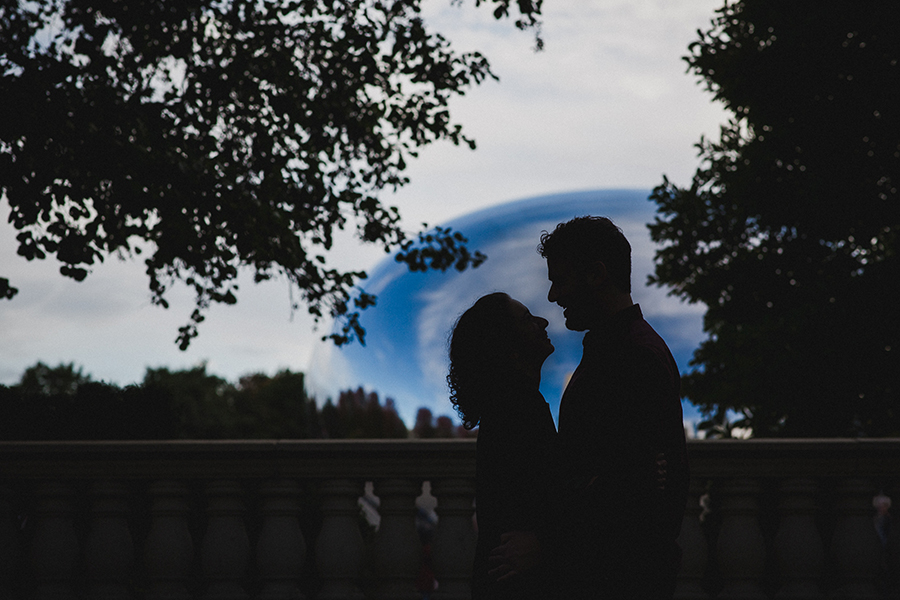 downtown-chicago-fall-engagement-photos-05