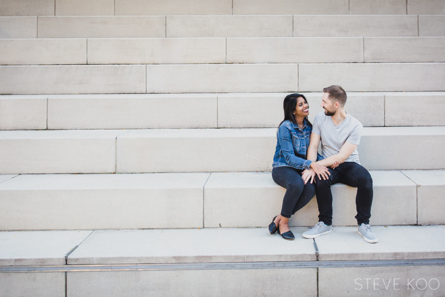 downtown-chicago-engagement-picture-08